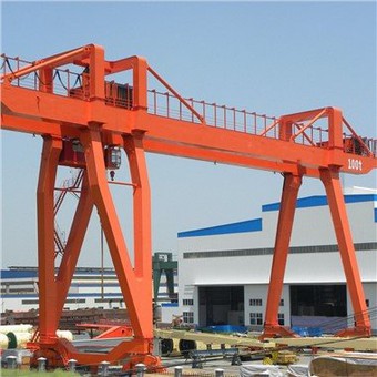 Kren Gantry Dipasang Rel